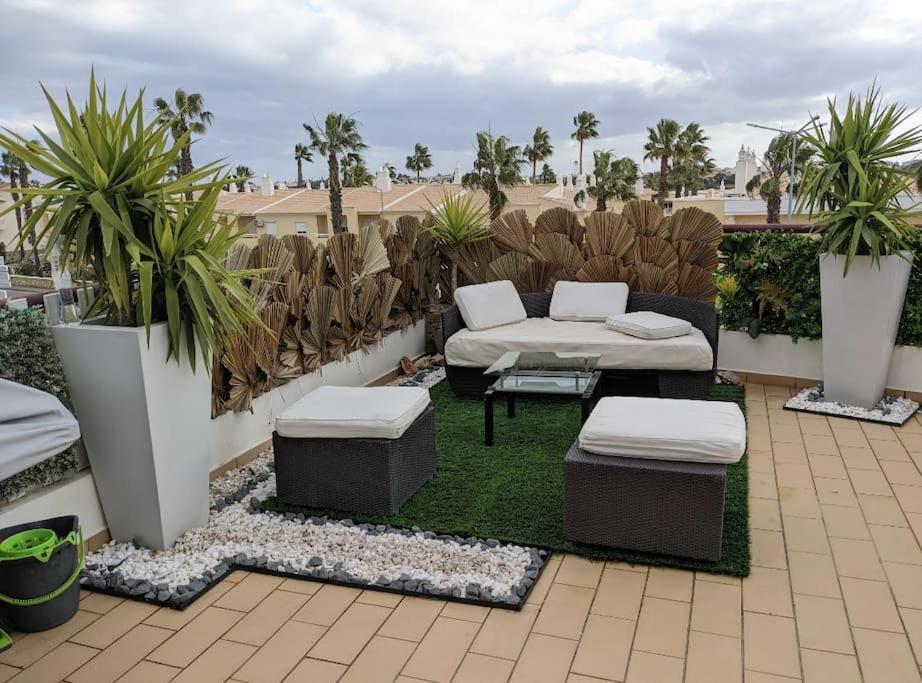 Penthouse With Sea View & Private Terrace Lägenhet Guia  Exteriör bild